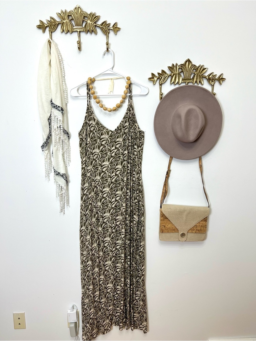 Neutral Leaf-Print Maxi Dress - Taupe/Beige L/Xl ptp 23.5” l 58.5”
